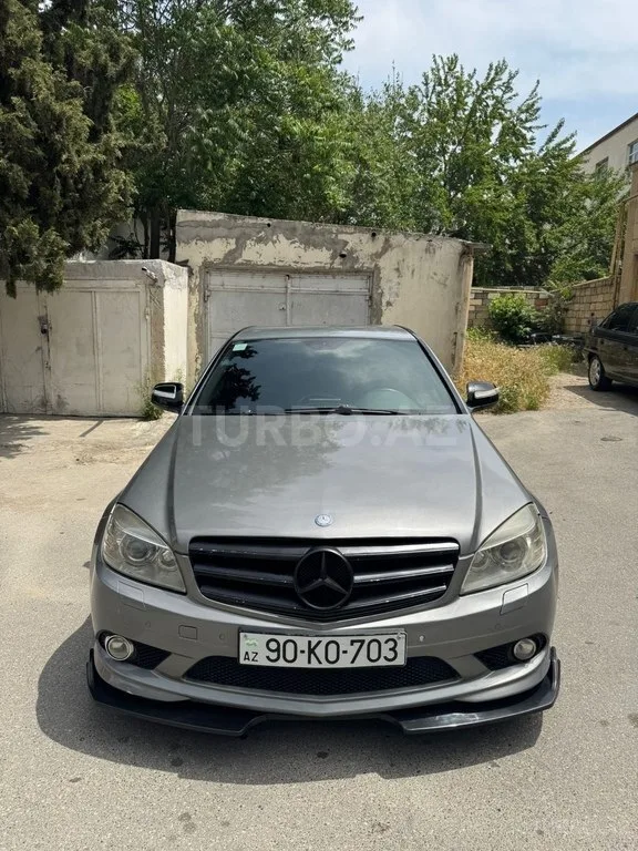 Mercedes C 250 — фото 1/4