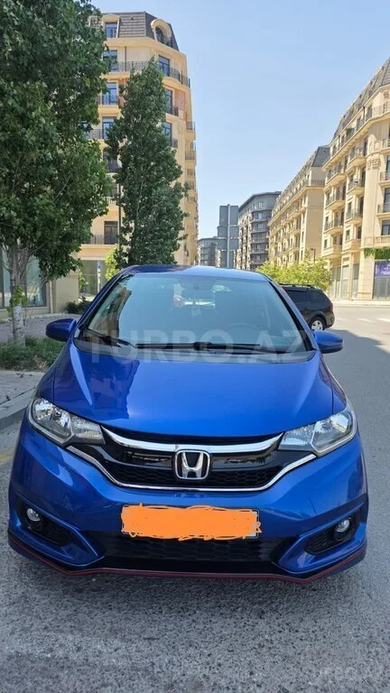 Honda Fit — фото 1/4