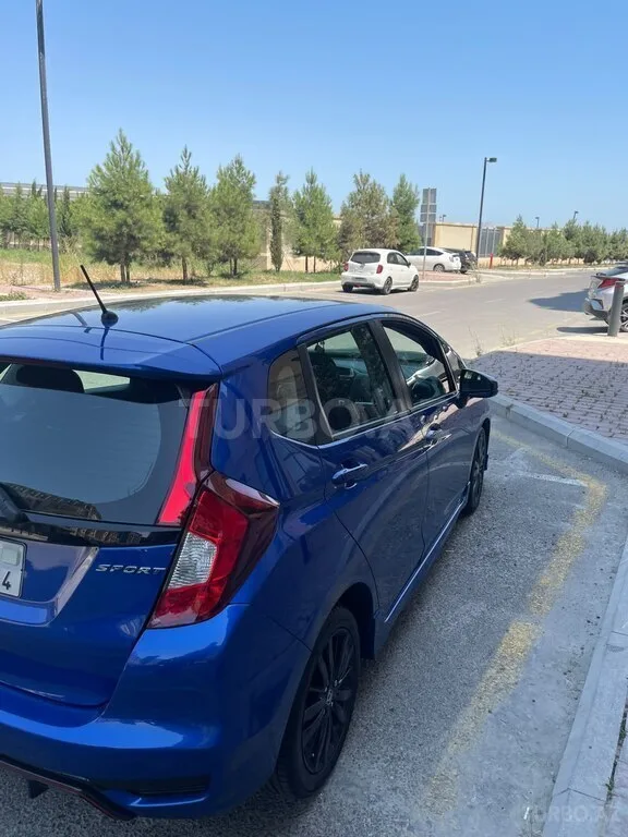 Honda Fit — фото 4/4