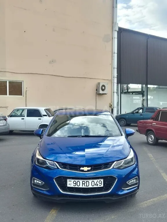 Chevrolet Cruze — фото 1/4