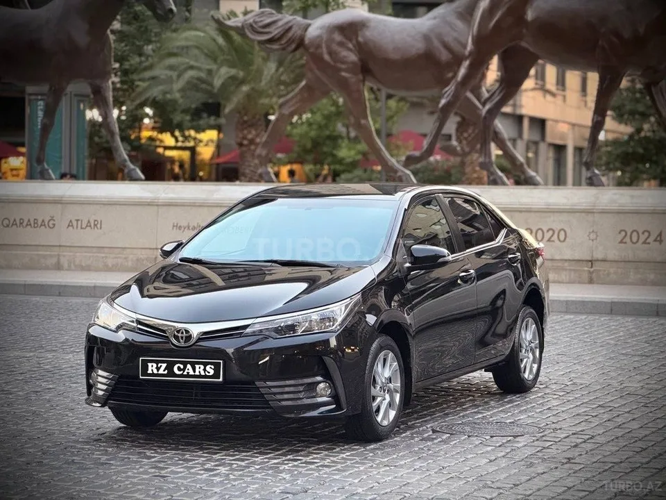 Toyota Corolla — фото 3/4