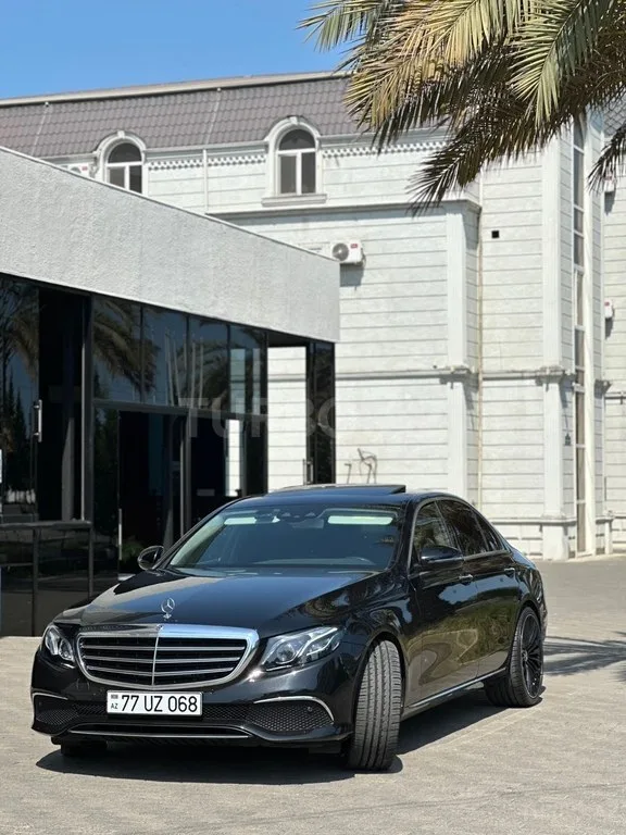 Mercedes E 220 d — фото 2/4