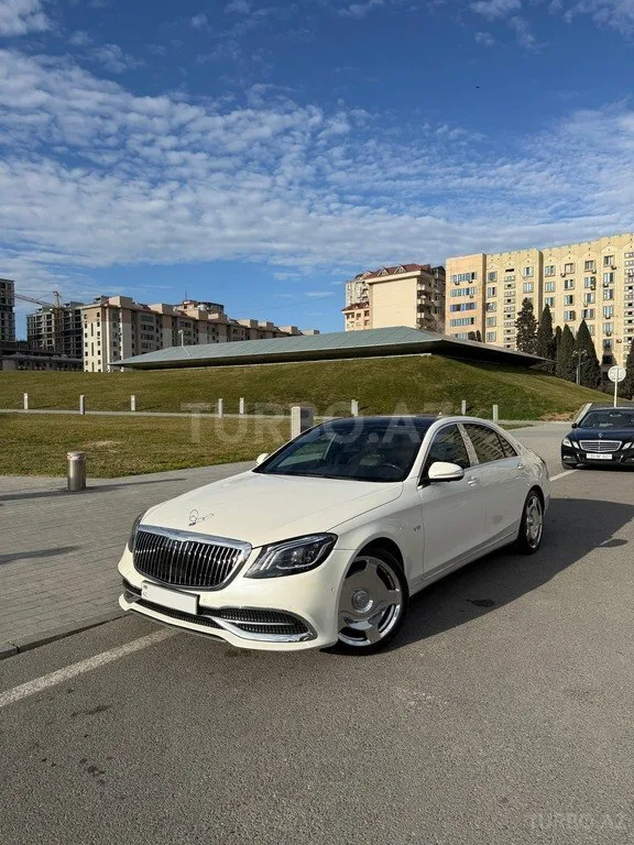 Mercedes S 400 — фото 1/4