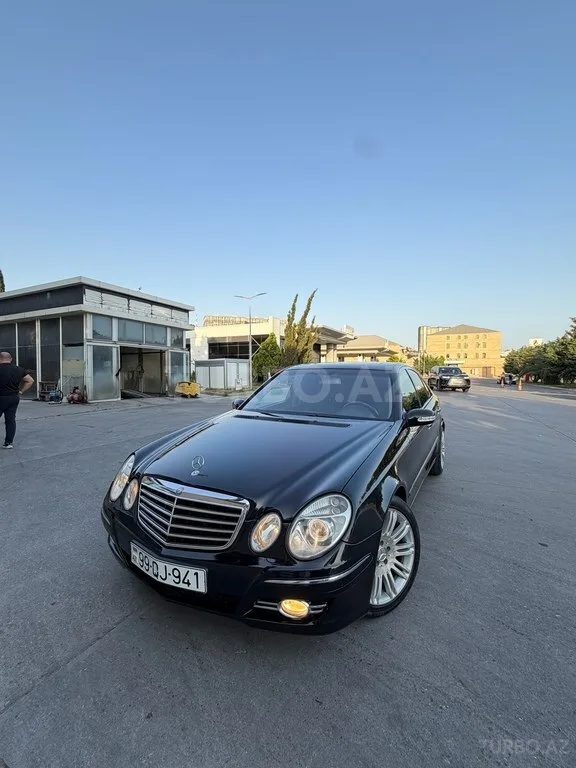 Mercedes E 270 — фото 1/4