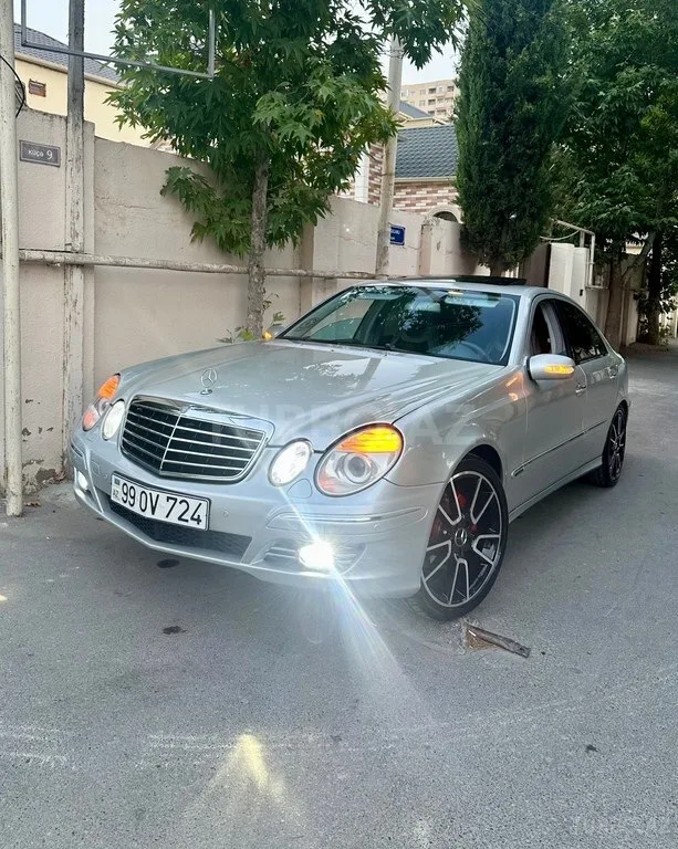 Mercedes E 320 — фото 1/4