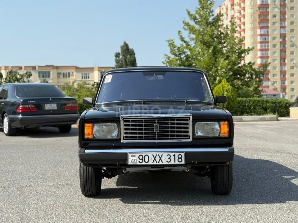 LADA (VAZ) 2107 — фото 1/4