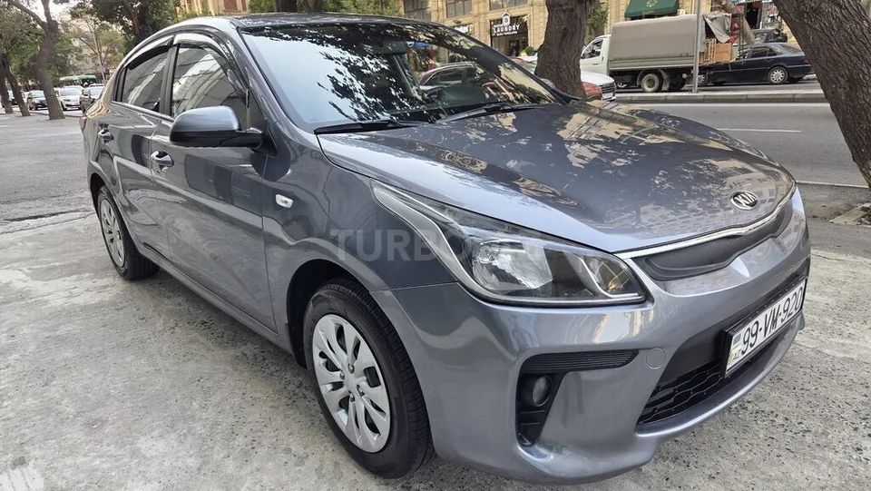 Kia Rio — фото 2/4