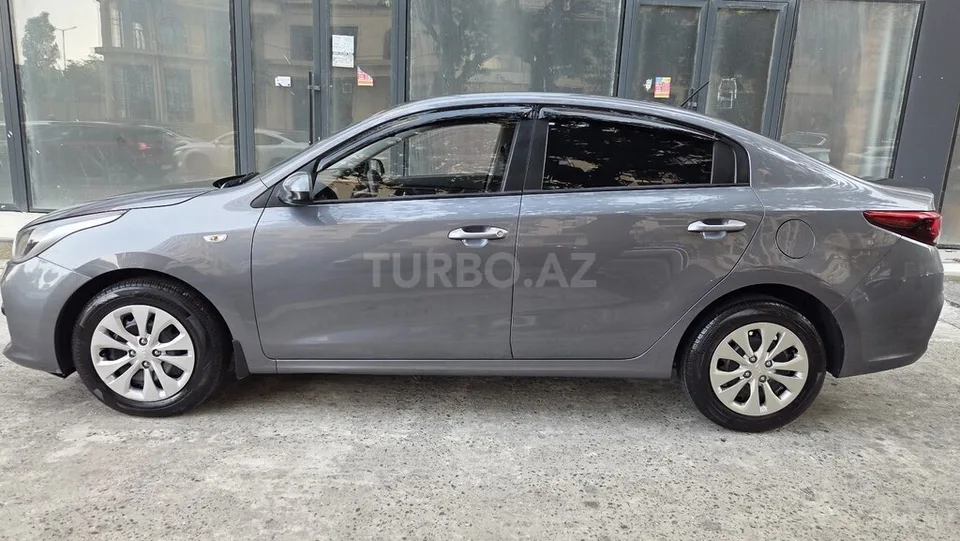 Kia Rio — фото 4/4