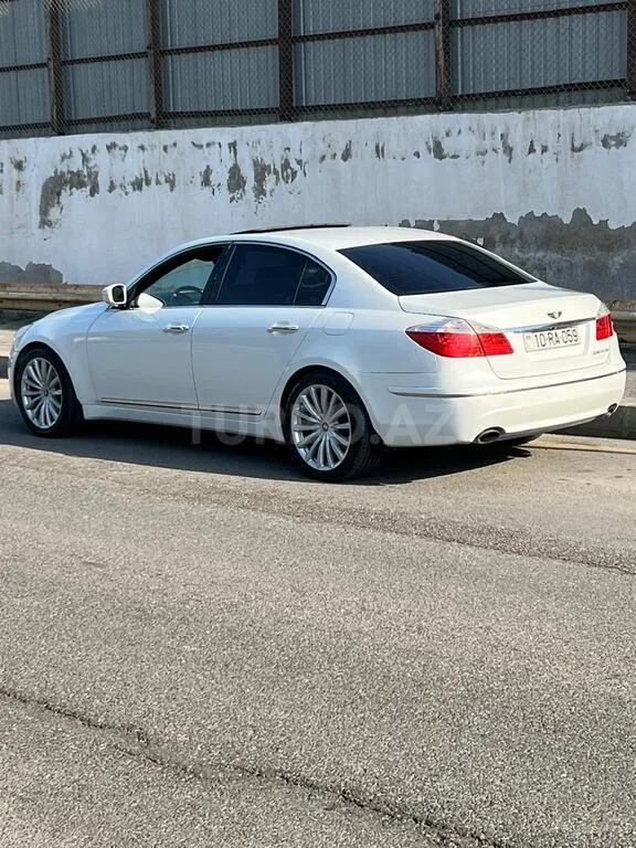 Hyundai Genesis — foto 3/4