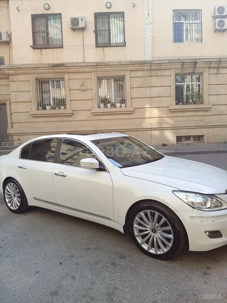 Hyundai Genesis — foto 4/4