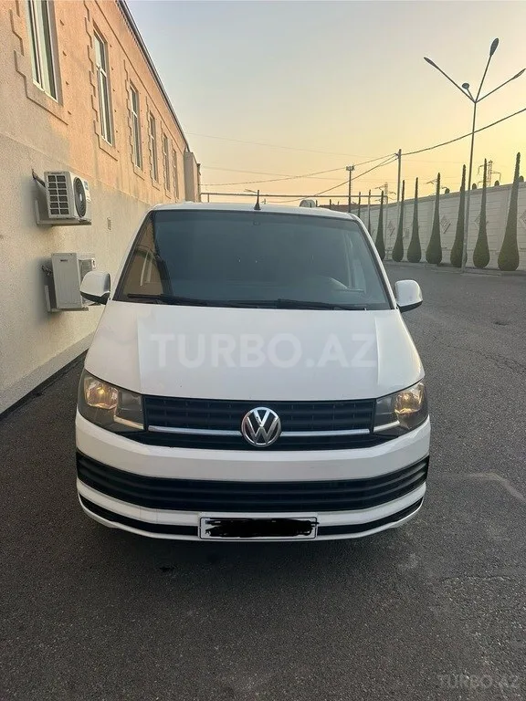 Volkswagen Transporter — foto 1/4