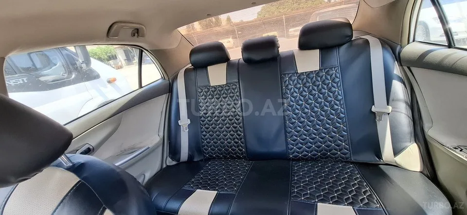 Toyota Corolla — foto 4/4