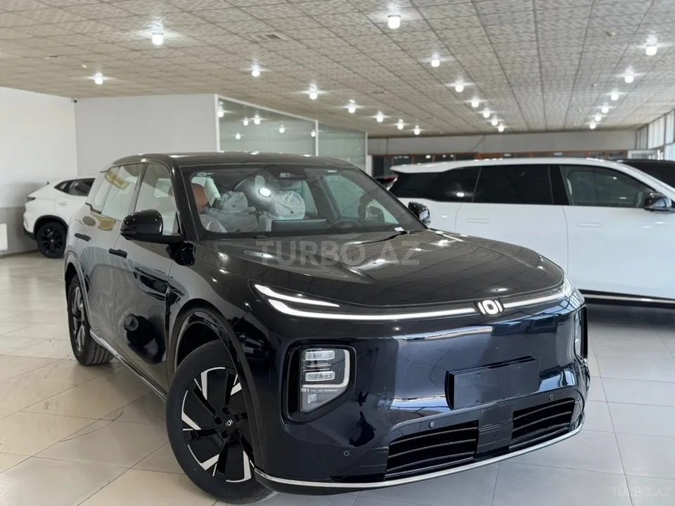 Changan Qiyuan Q07 — foto 3/4
