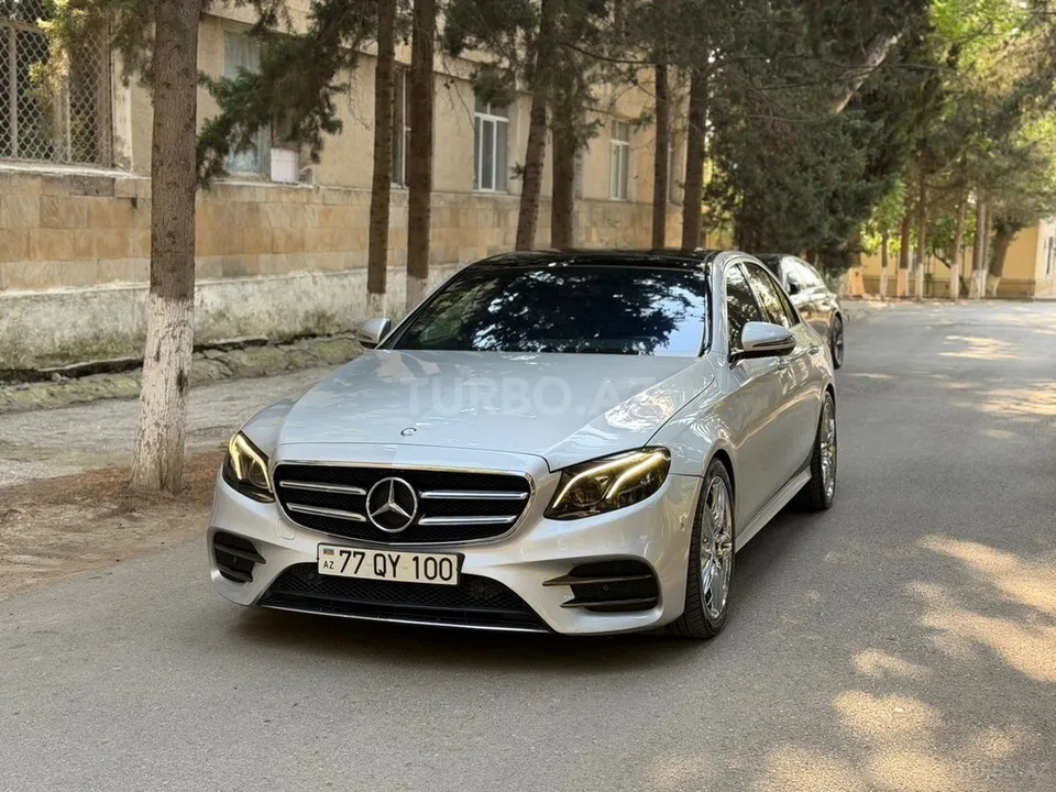 Mercedes E 300 — фото 2/4