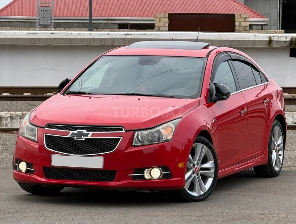 Chevrolet Cruze — фото 1/4