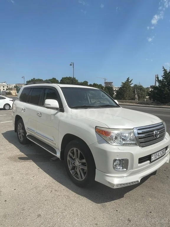 Toyota Land Cruiser — foto 2/4