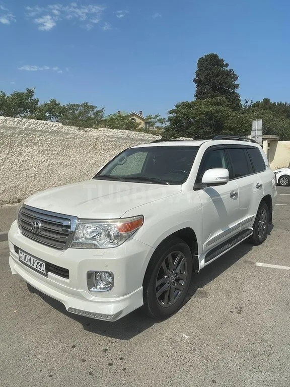 Toyota Land Cruiser — foto 3/4