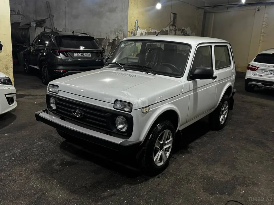LADA (VAZ) Niva — фото 3/4