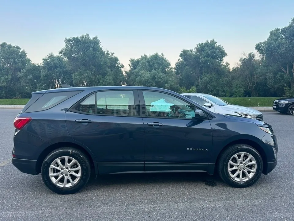 Chevrolet Equinox — foto 3/4