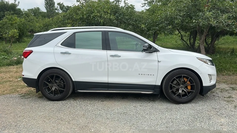 Chevrolet Equinox — foto 3/4