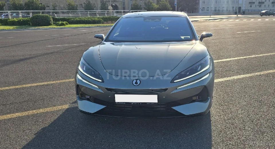 Denza Z9 GT — фото 1/4