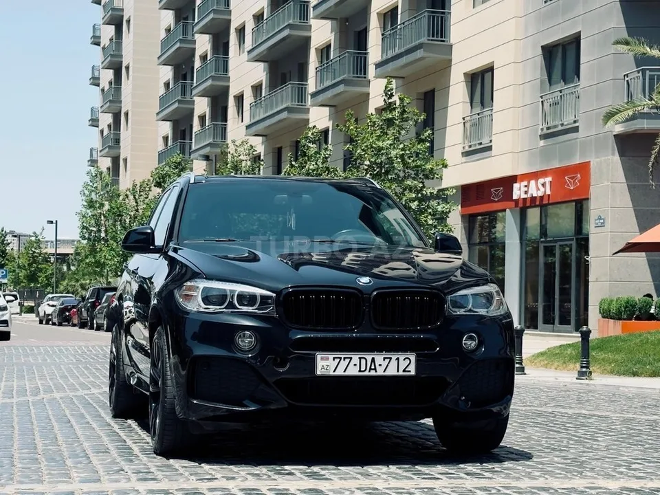 BMW X5 — фото 1/4