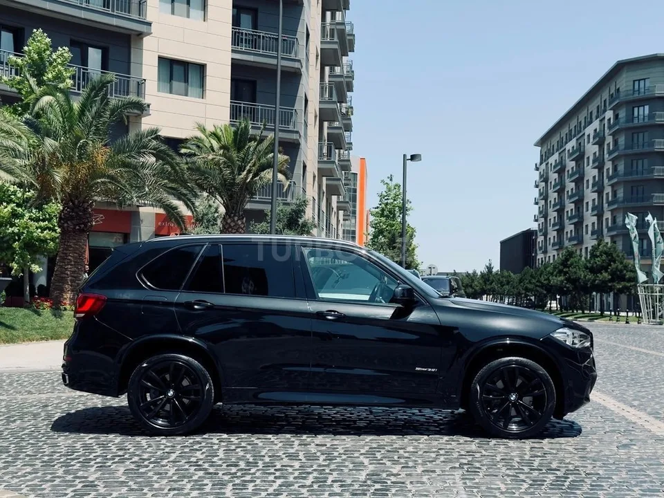 BMW X5 — фото 3/4