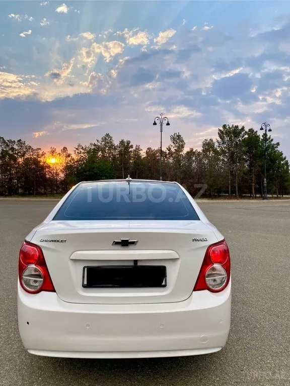 Chevrolet Aveo — фото 2/4
