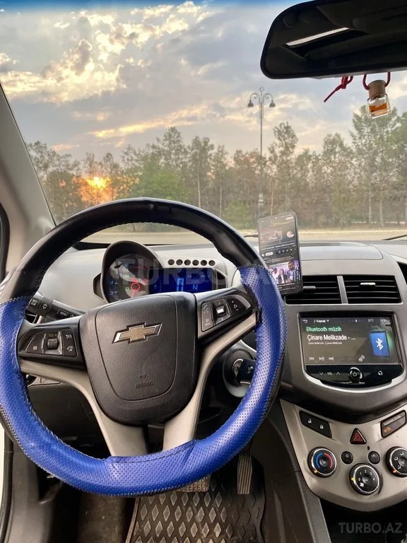 Chevrolet Aveo — фото 3/4