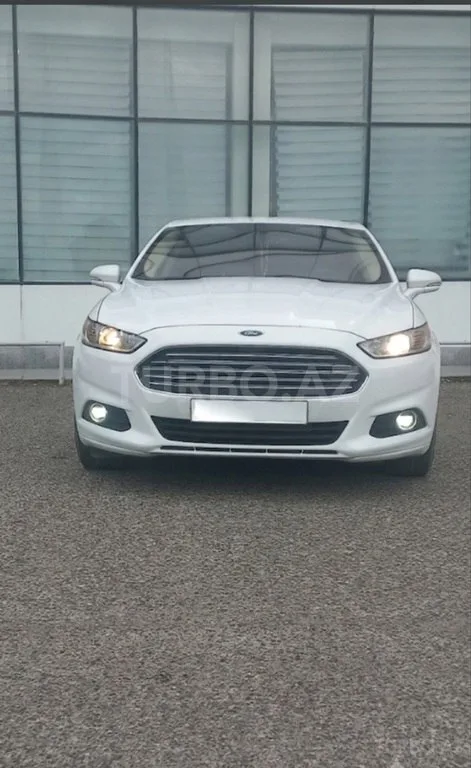 Ford Fusion (North America) — foto 1/4