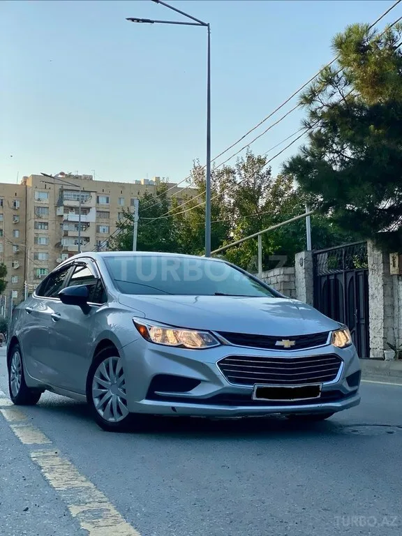 Chevrolet Cruze — foto 1/4