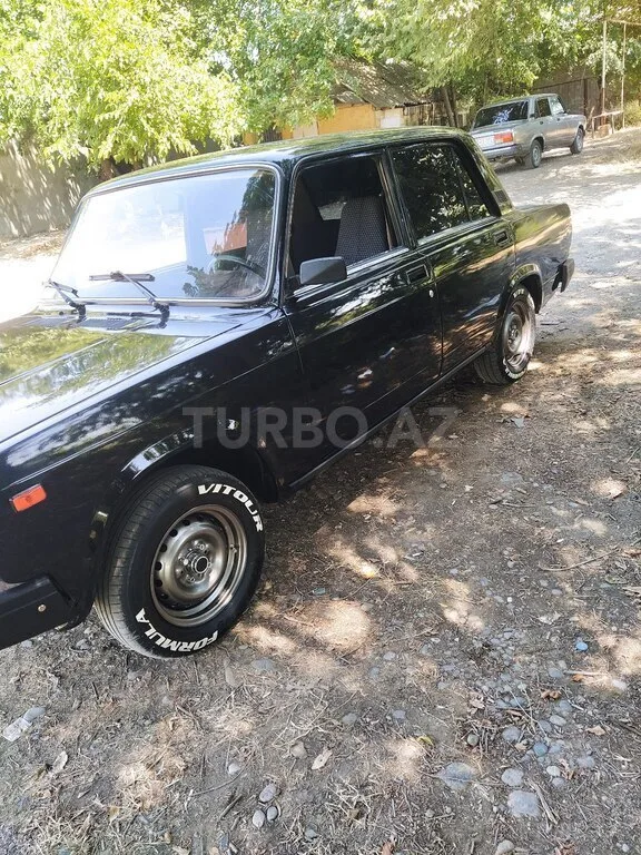 LADA (VAZ) 2107 — foto 3/4