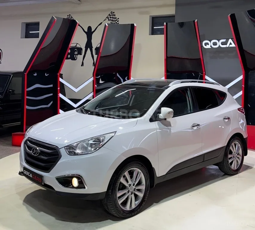 Hyundai ix35 — фото 1/4