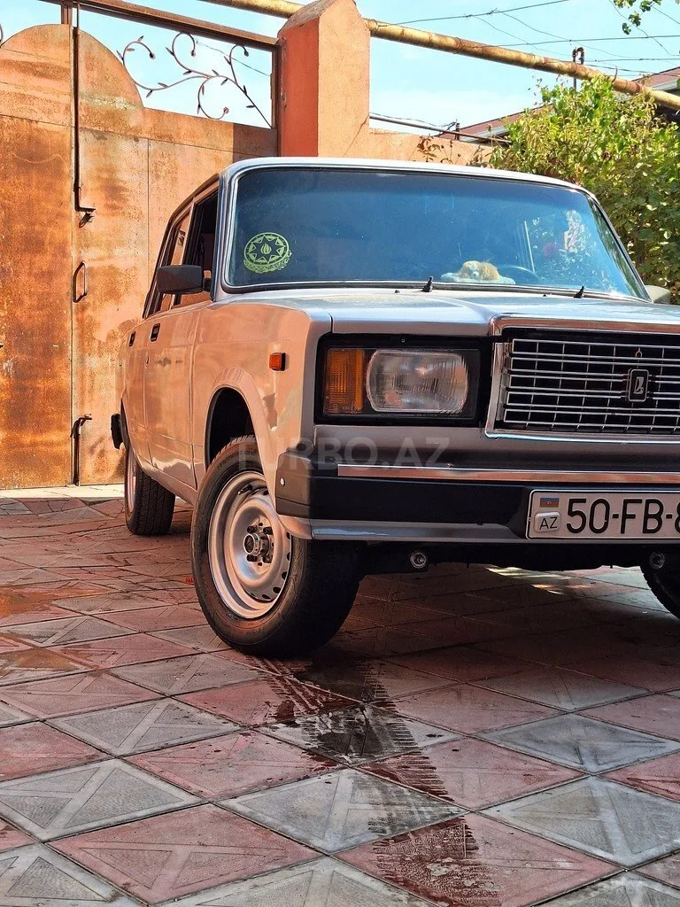 LADA (VAZ) 2107 — фото 1/4