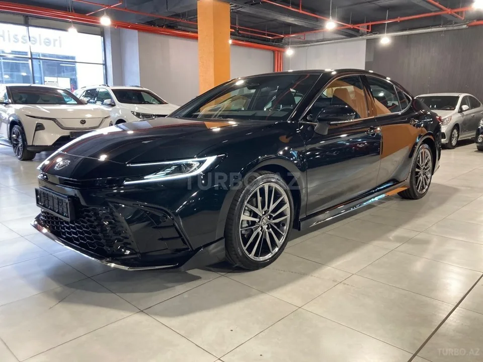 Toyota Camry — foto 3/4