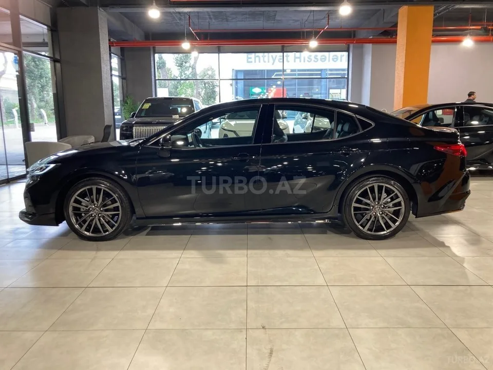 Toyota Camry — foto 4/4