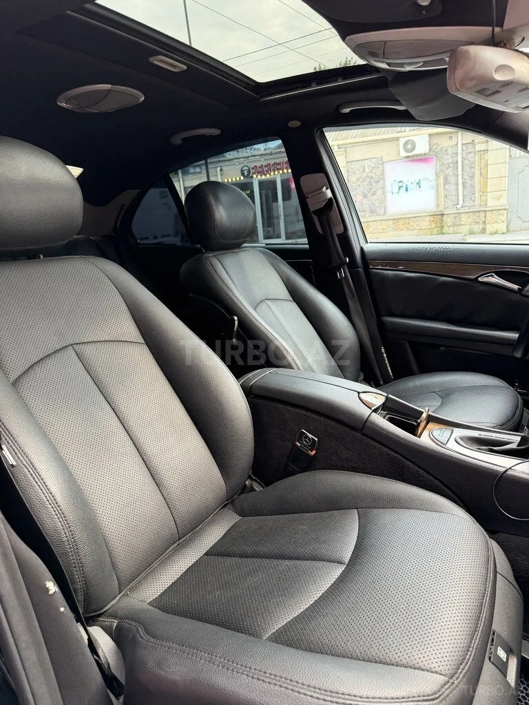 Mercedes E 280 — фото 3/4