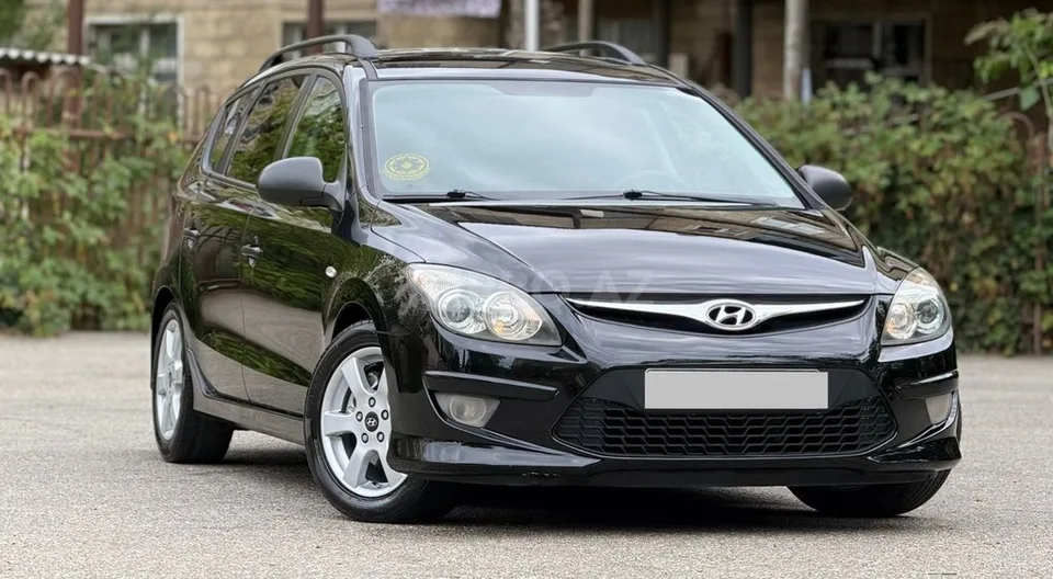 Hyundai i30 — фото 2/4