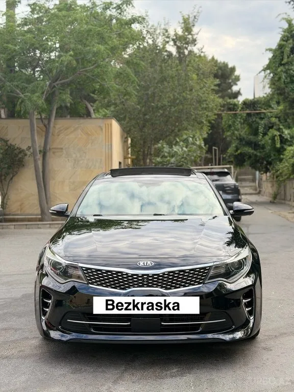 Kia Optima — фото 1/4