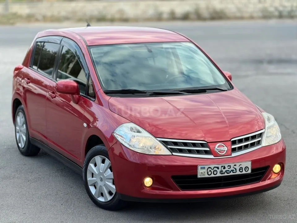 Nissan Tiida — фото 2/4