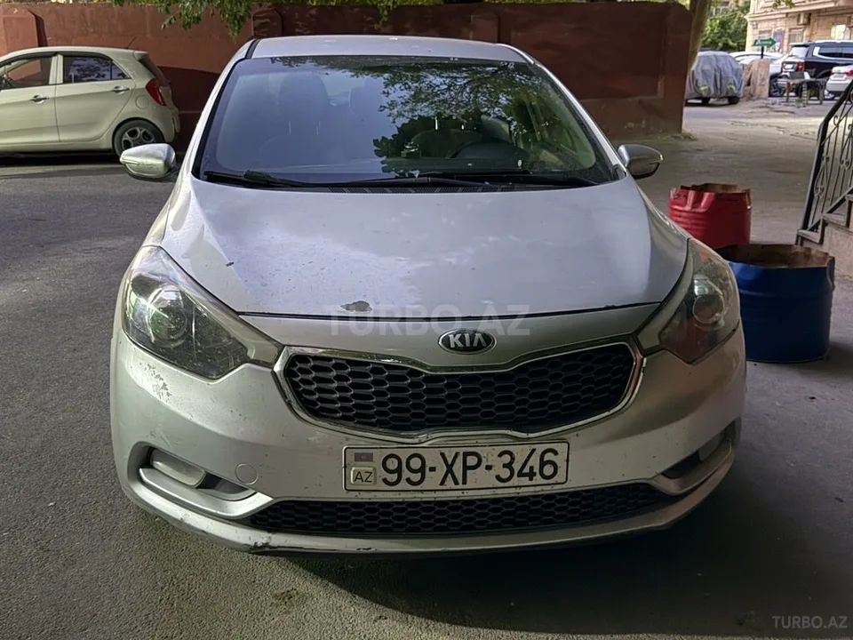 Kia Forte — фото 1/4