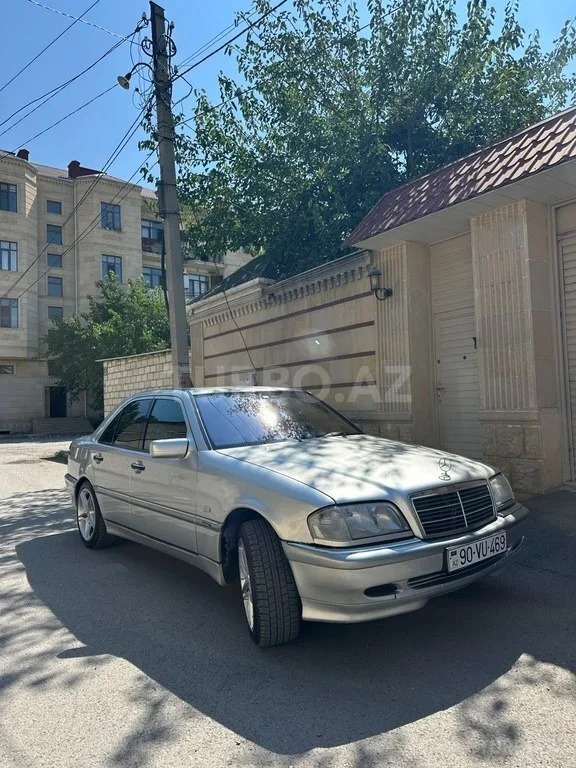 Mercedes C 240 — фото 4/4