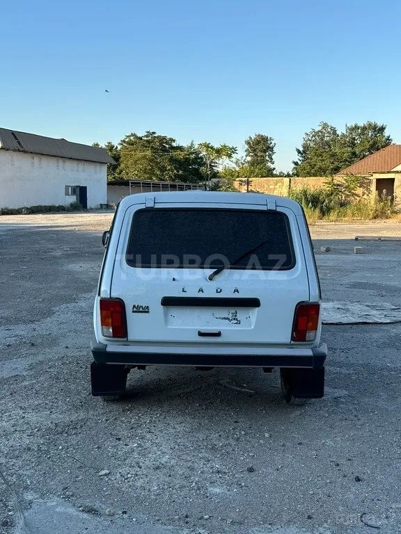 LADA (VAZ) Niva — фото 2/4