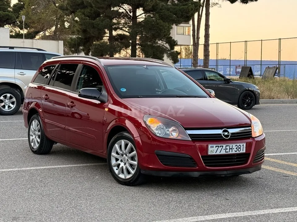 Opel Astra — фото 2/4