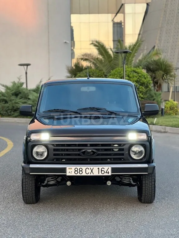 LADA (VAZ) Niva — фото 1/4