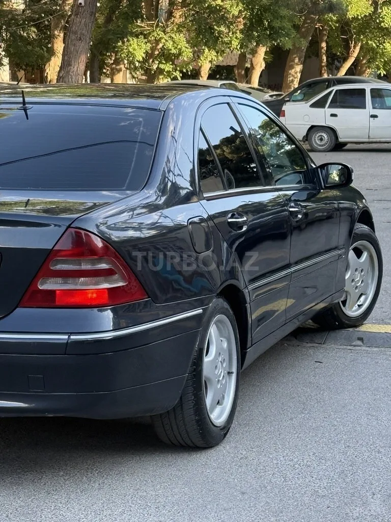 Mercedes C 200 — фото 3/4