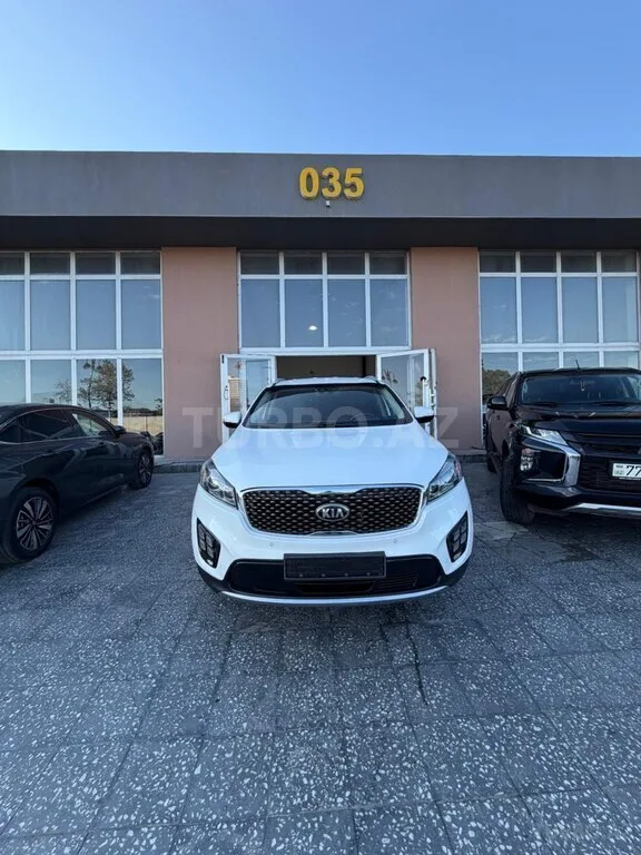 Kia Sorento — фото 1/4