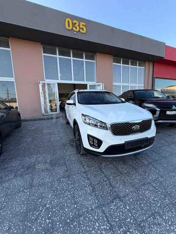 Kia Sorento — фото 3/4