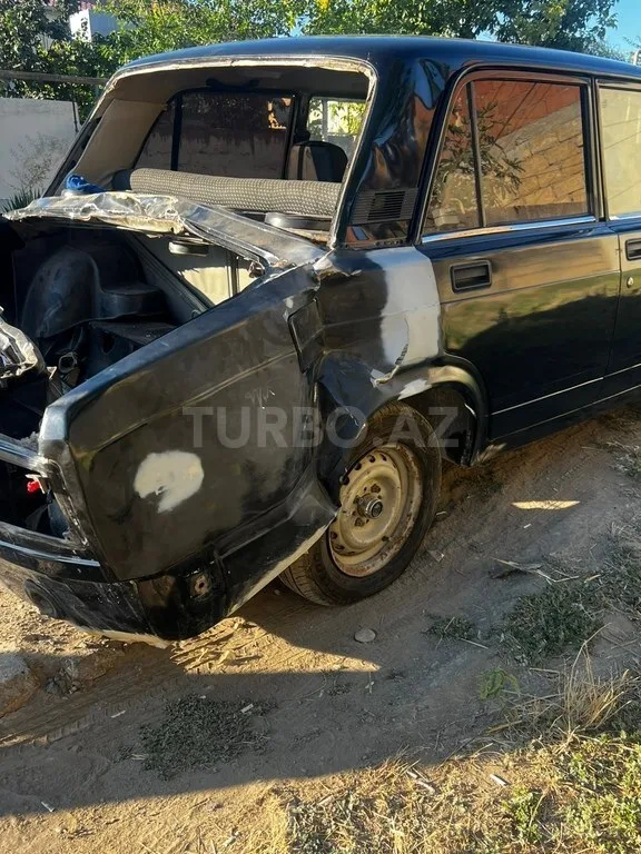 LADA (VAZ) 2107 — foto 2/4