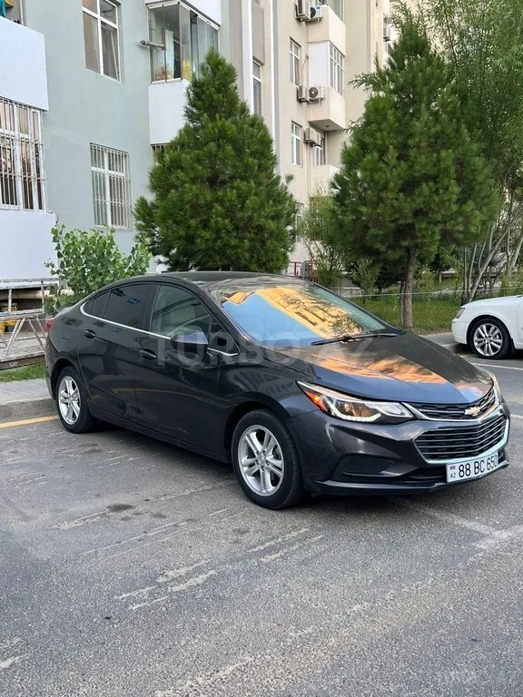 Chevrolet Cruze — foto 2/4